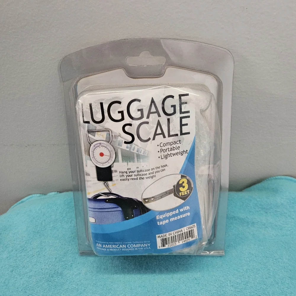 Portable Luggage Scale with Tape Measure - Picture 6 of 7